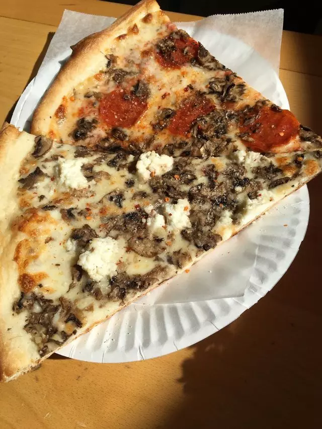 The Pizza Shop