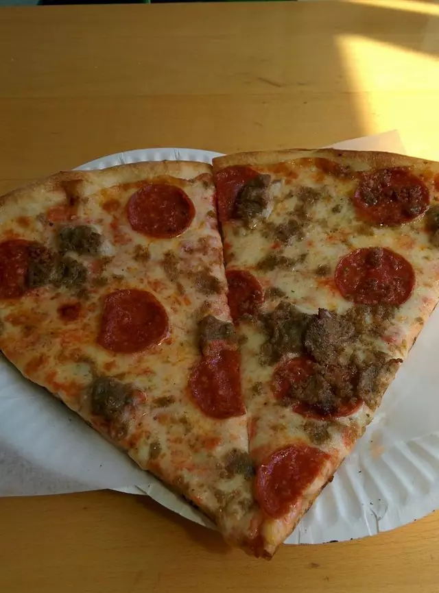 The Pizza Shop