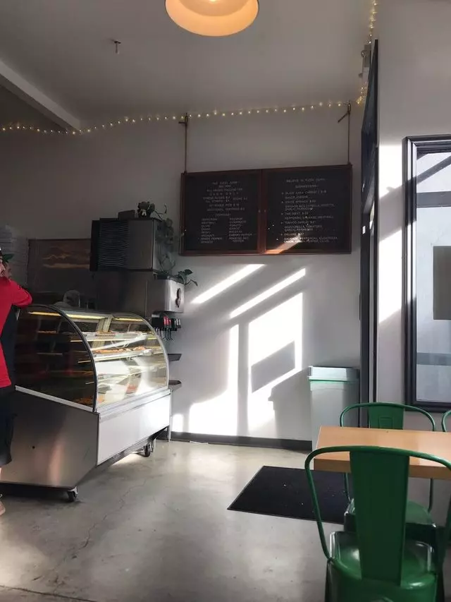 The Pizza Shop