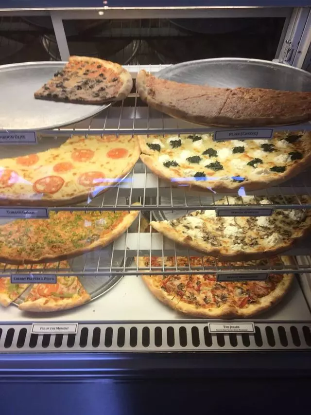 The Pizza Shop