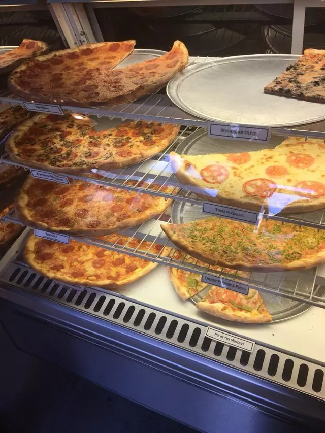 The Pizza Shop