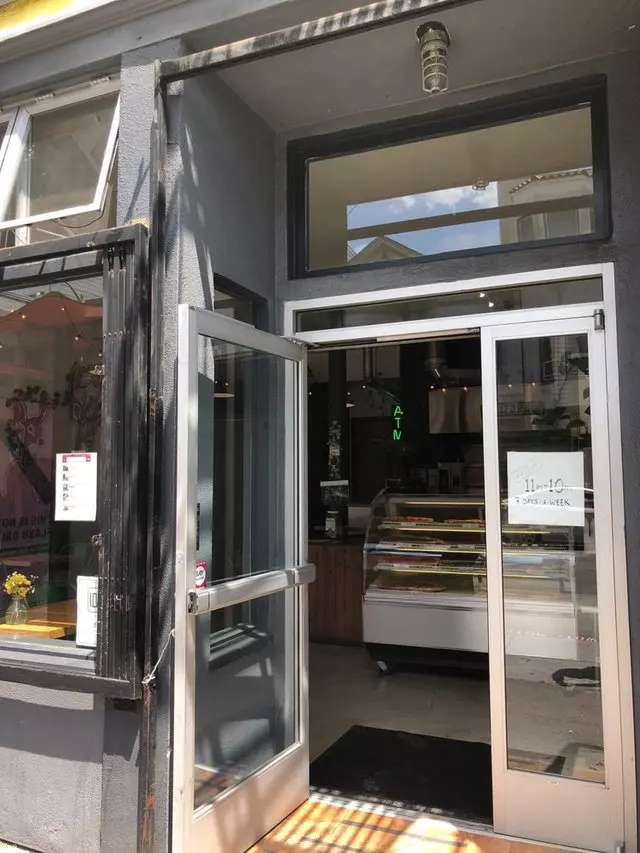 The Pizza Shop