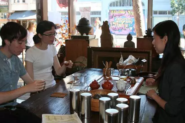 Tokyo Futon & Tea