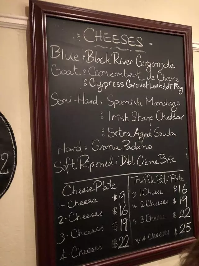 Noeteca Wine Bar