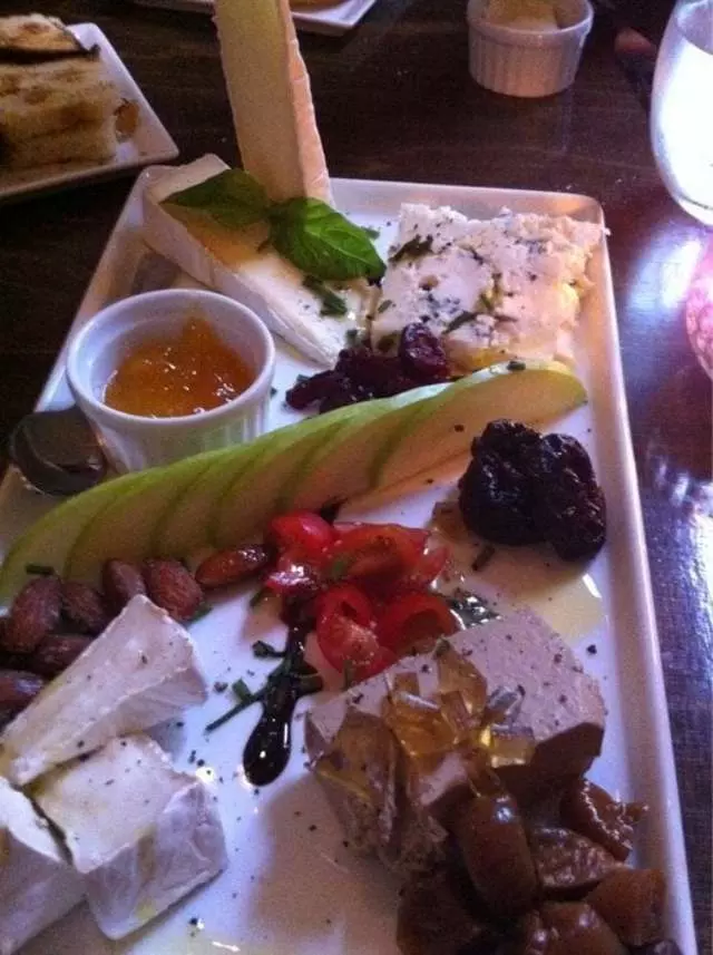 Noeteca Wine Bar