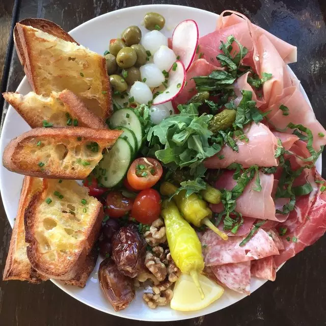 Noeteca Wine Bar