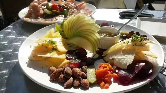 Noeteca Wine Bar
