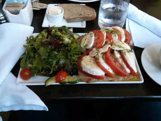 Noeteca Wine Bar
