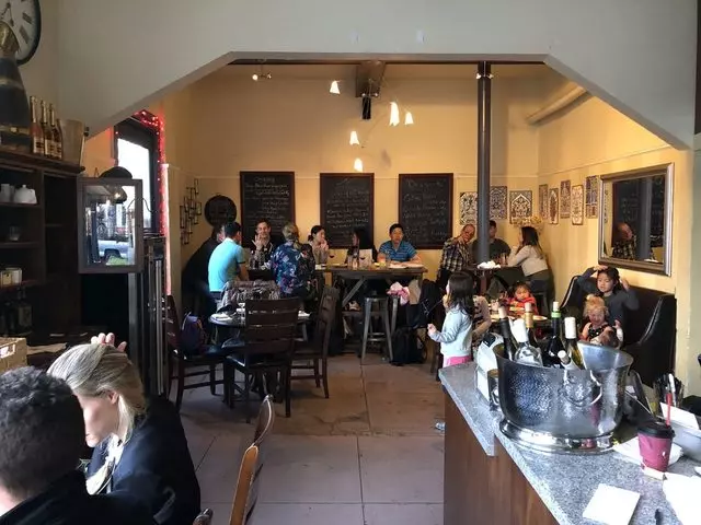 Noeteca Wine Bar
