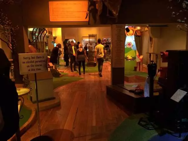 Urban Putt