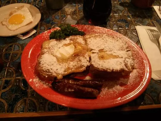 Moulin Rouge Restaurant