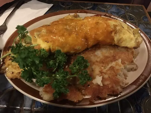 Moulin Rouge Restaurant