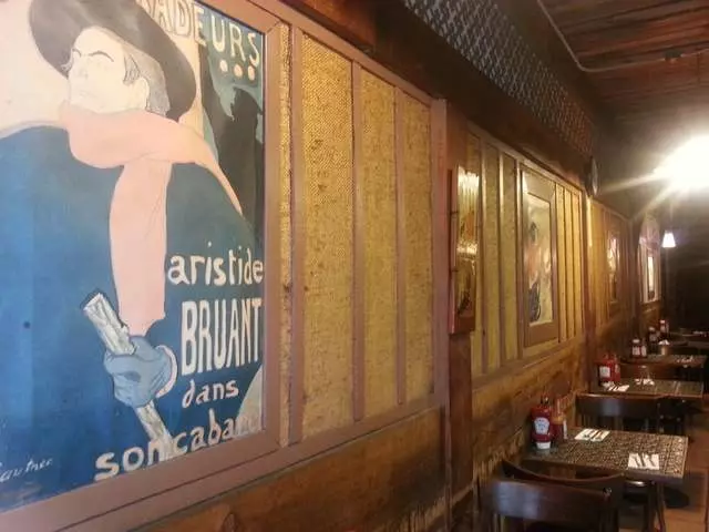 Moulin Rouge Restaurant