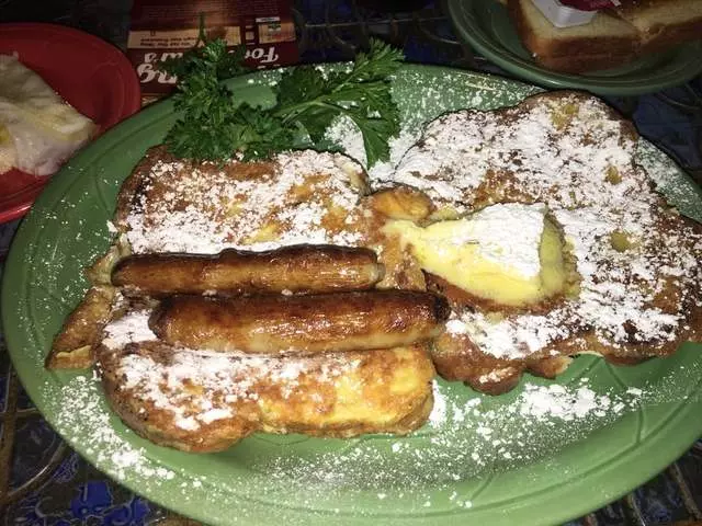 Moulin Rouge Restaurant