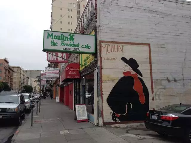 Moulin Rouge Restaurant