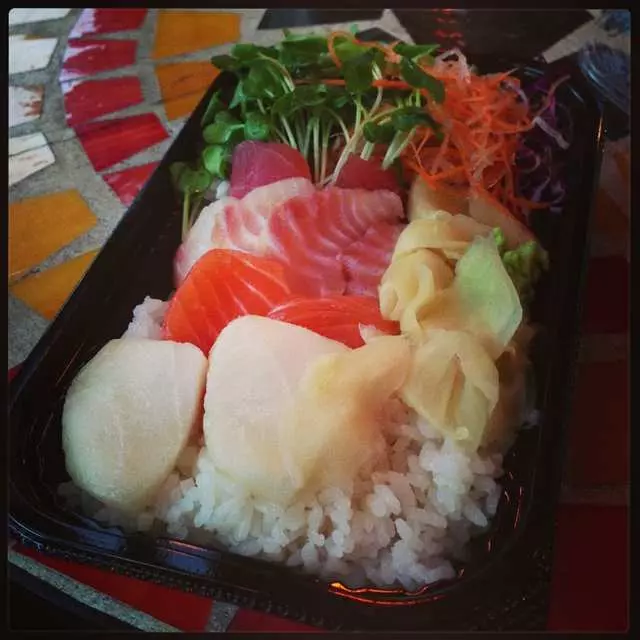 We Sushi