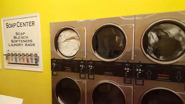 Mission Laundromat