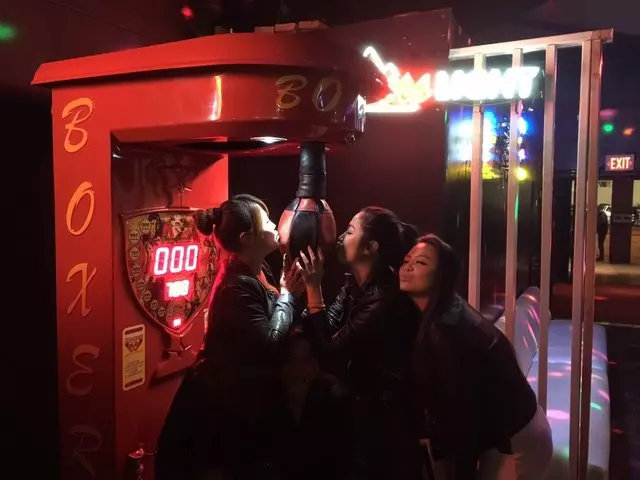 3910