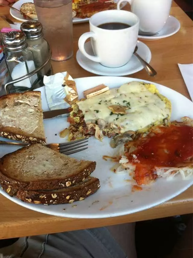 Toast Eatery