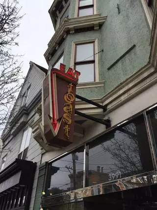 Toast Eatery