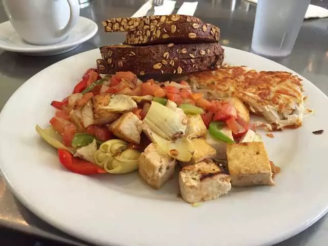 Toast Eatery