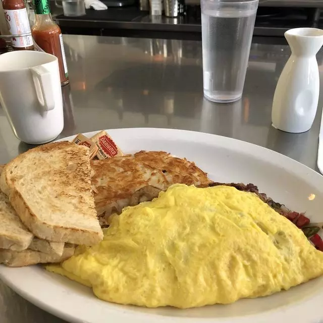 Toast Eatery