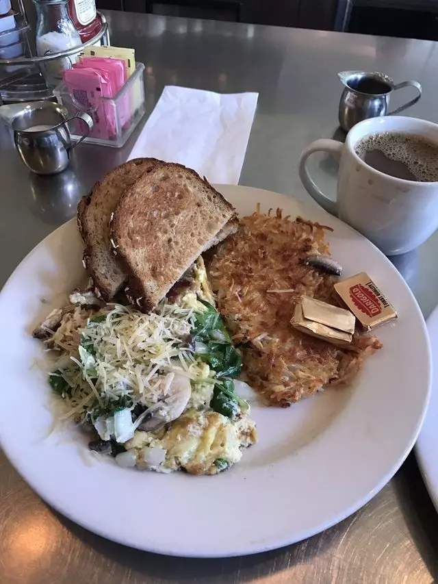 Toast Eatery