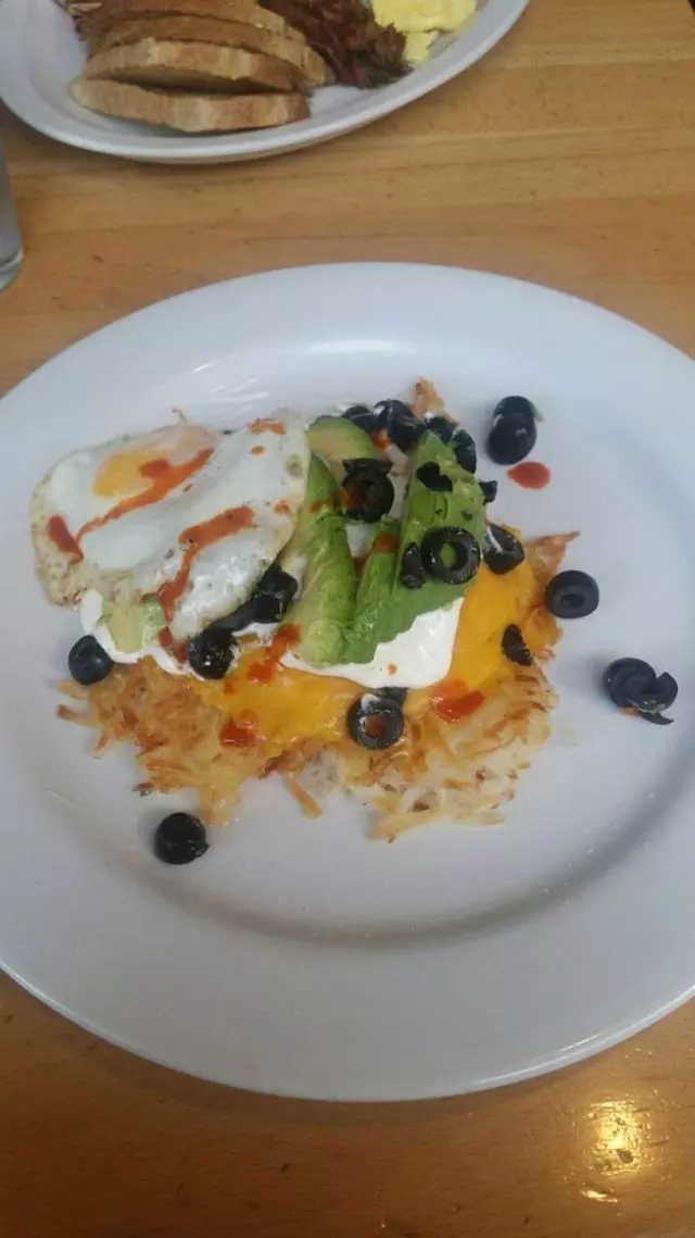 Toast Eatery