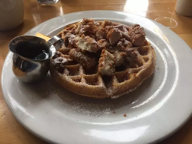 Toast Eatery