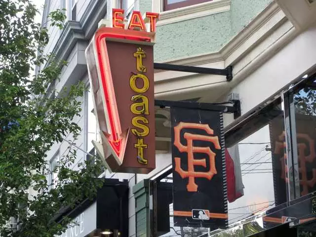 Toast Eatery
