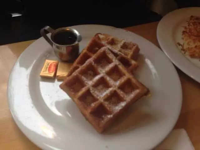 Toast Eatery