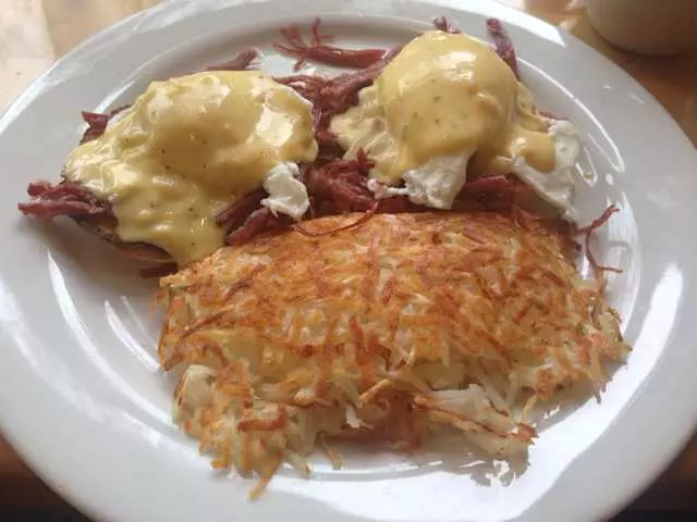 Toast Eatery