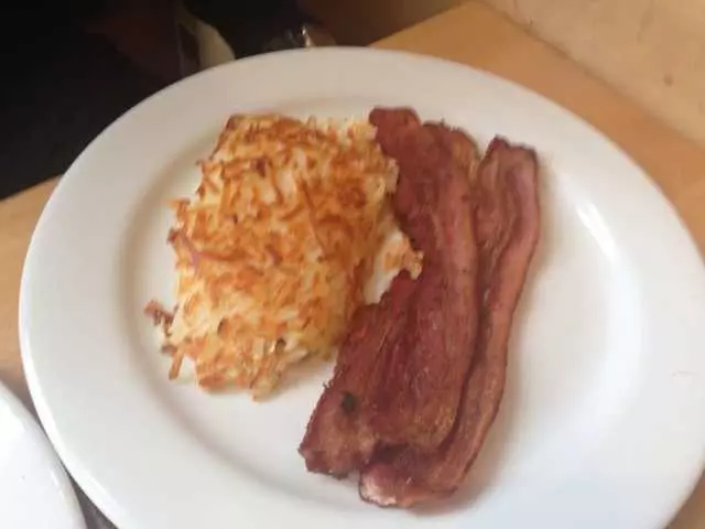Toast Eatery