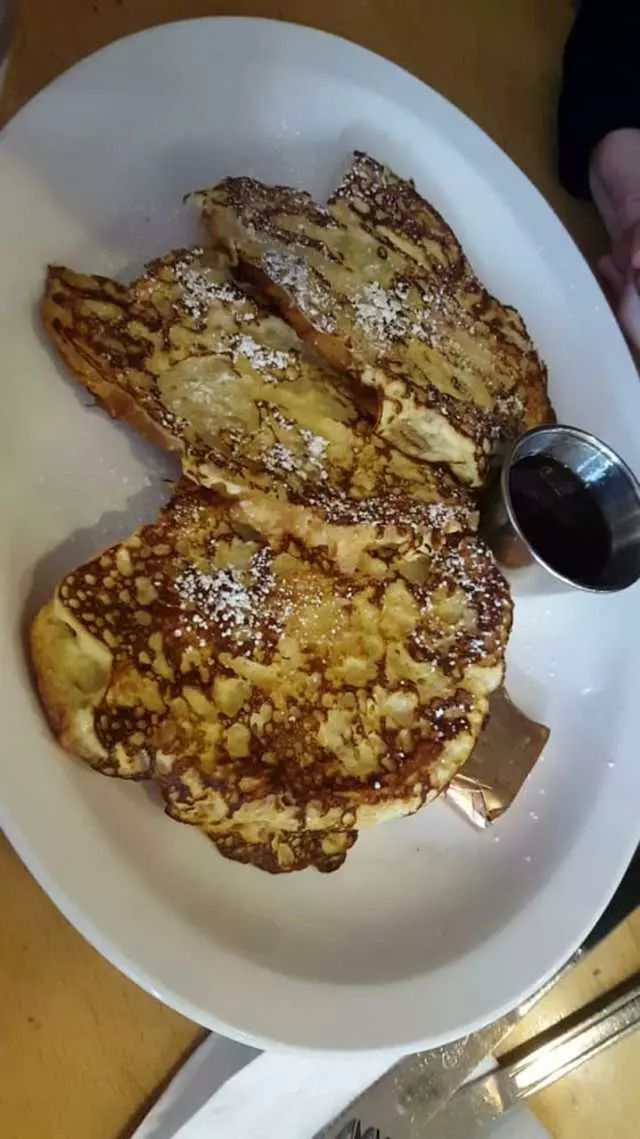 Toast Eatery
