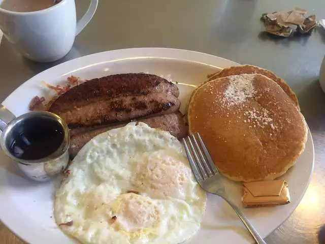Toast Eatery