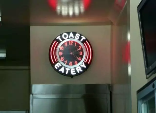Toast Eatery