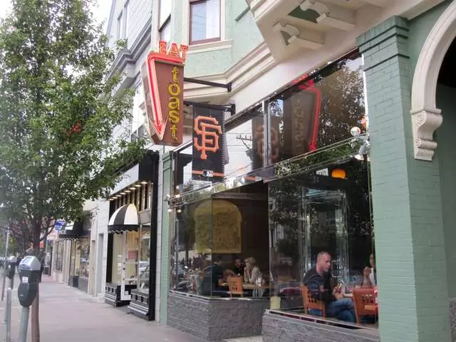 Toast Eatery