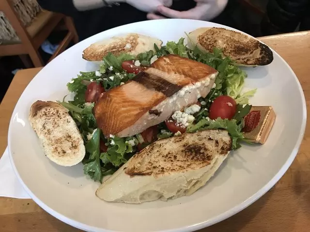 Toast Eatery