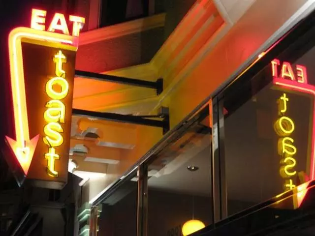 Toast Eatery