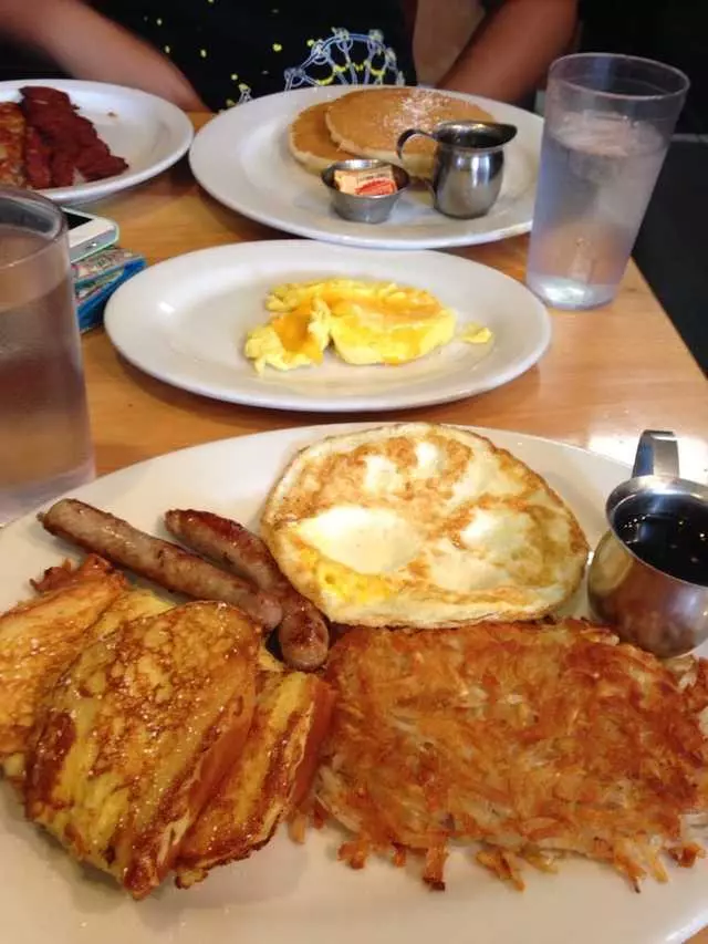 Toast Eatery