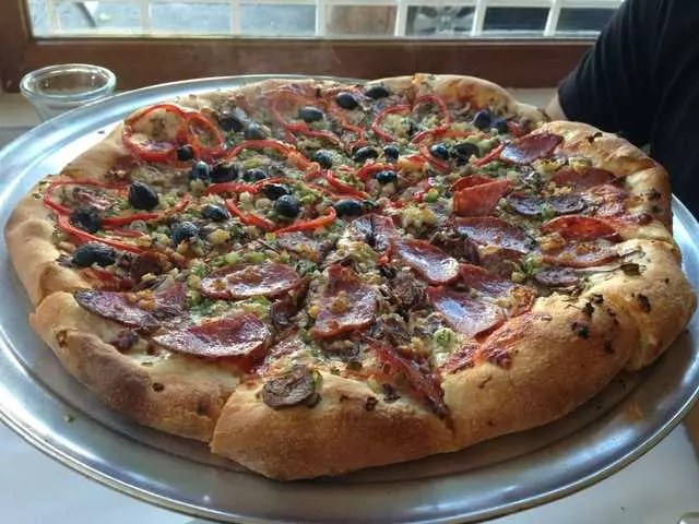 Pauline’s Pizza & Wine Bar