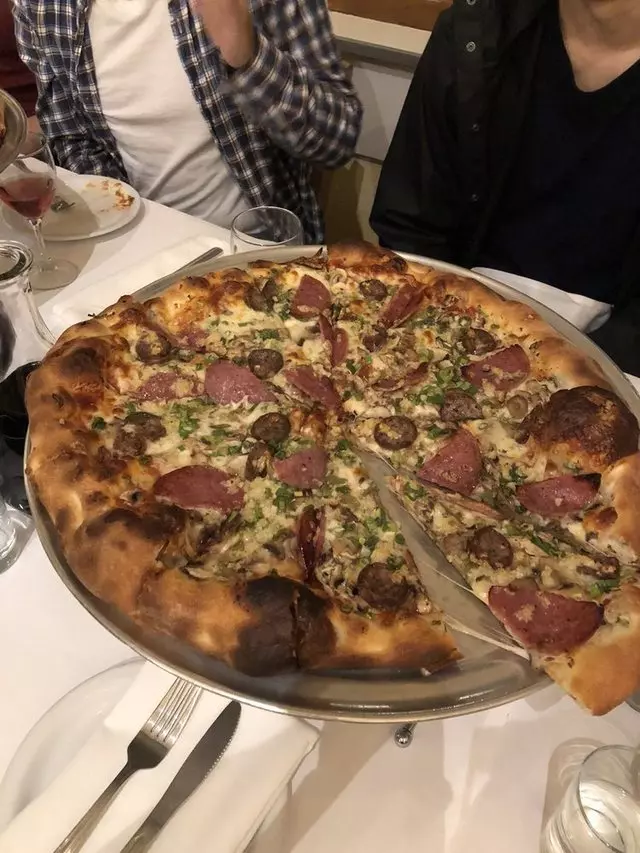 Pauline’s Pizza & Wine Bar