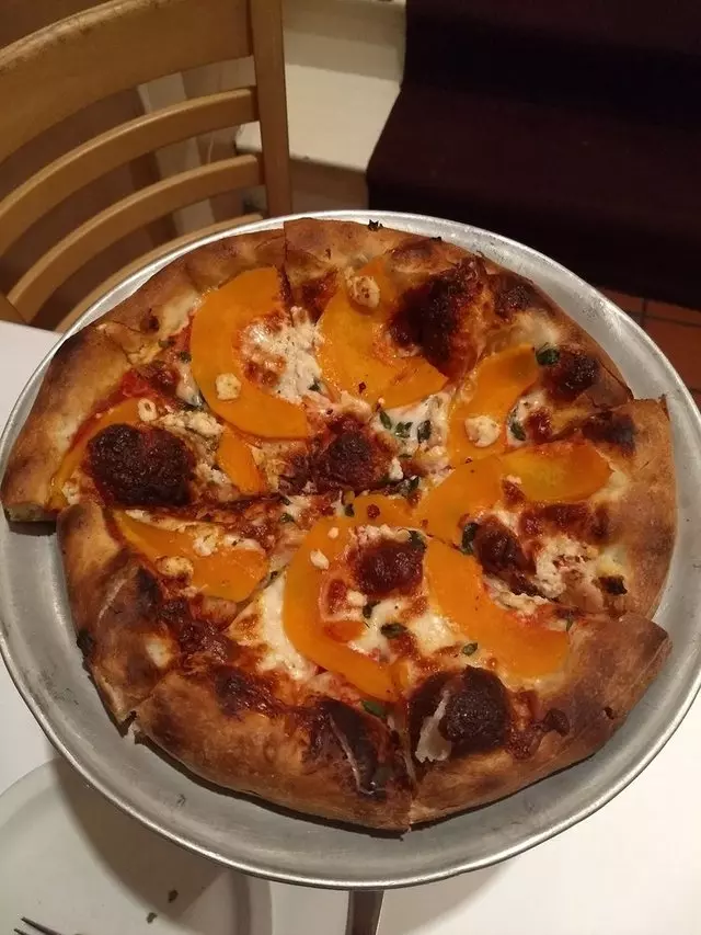 Pauline’s Pizza & Wine Bar