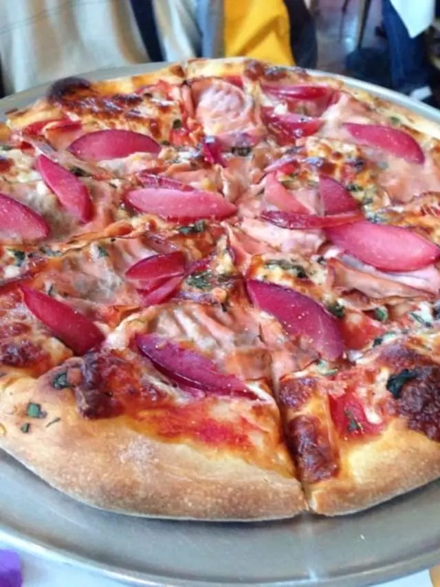 Pauline’s Pizza & Wine Bar