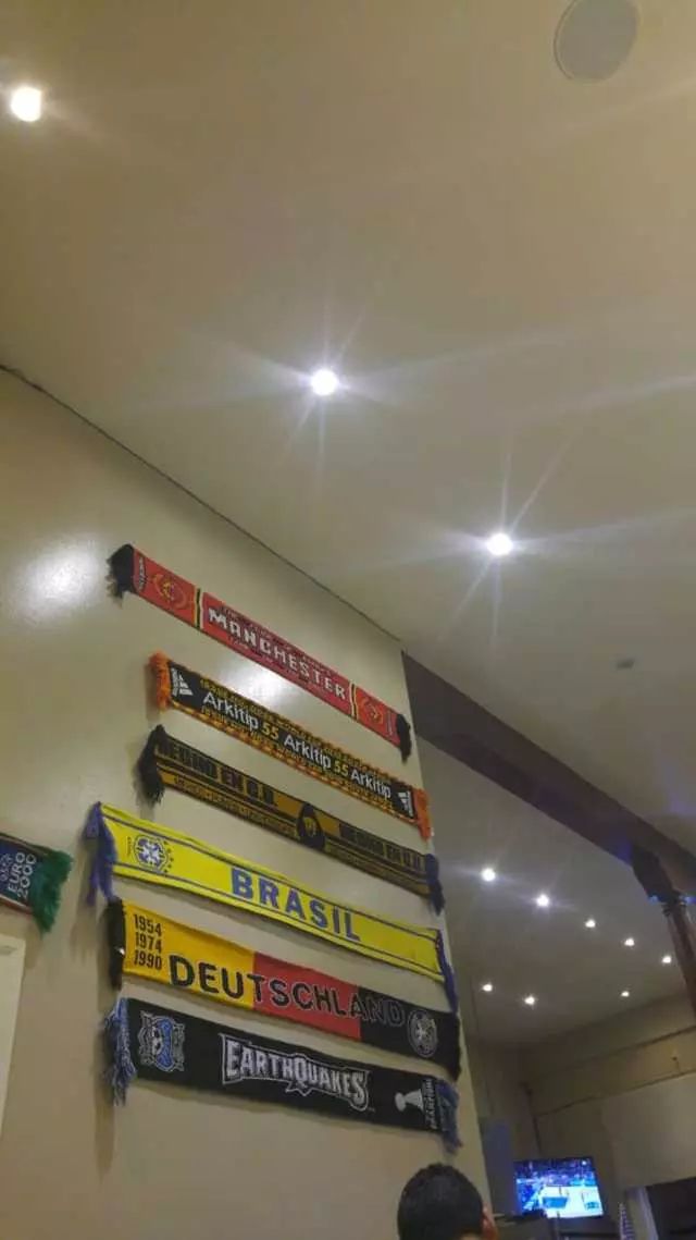 Balompie Cafe No 3