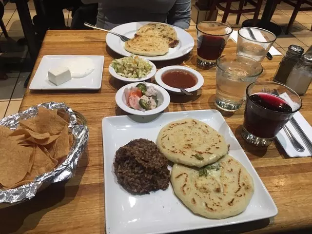 Balompie Cafe No 3
