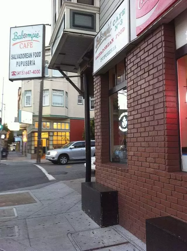 Balompie Cafe No 3