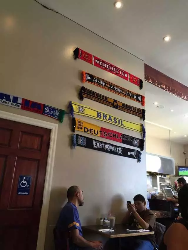Balompie Cafe No 3