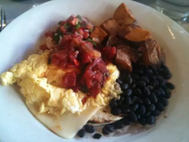 Curbside Cafe