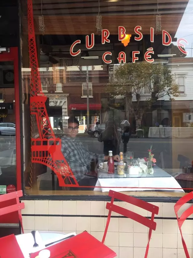 Curbside Cafe